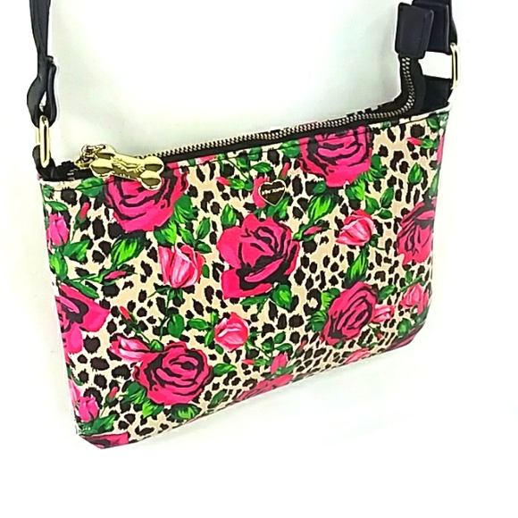 BETSEY JOHNSON ROSE FLORAL CROSSBODY WITH BONUS MINI HEART BAG - Picture 2 of 6
